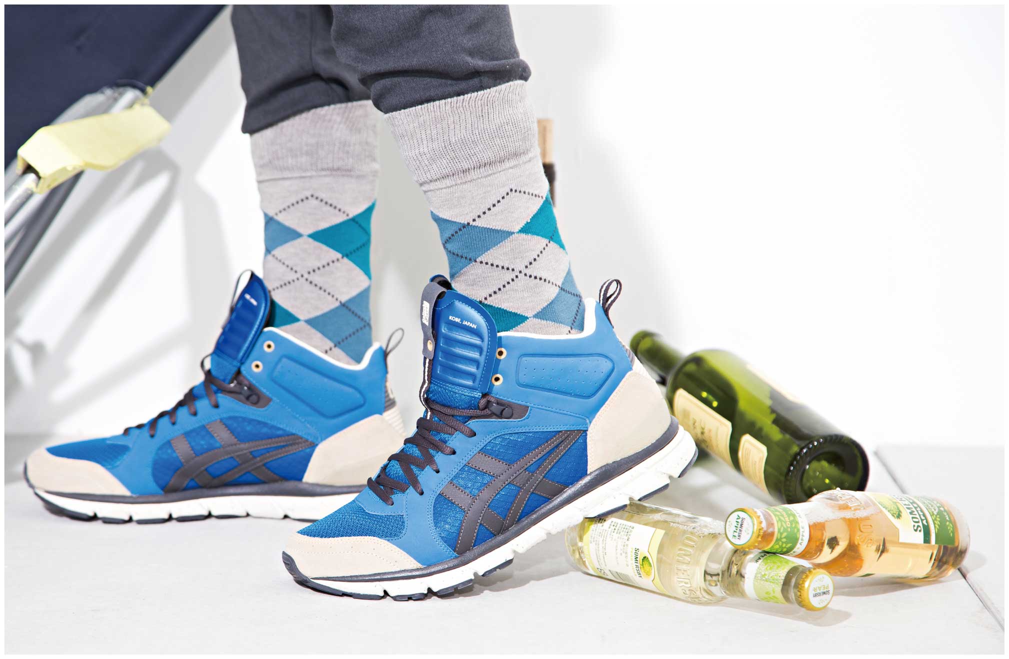 Ontisuka Tiger Editorial 'Outdoor Mania'