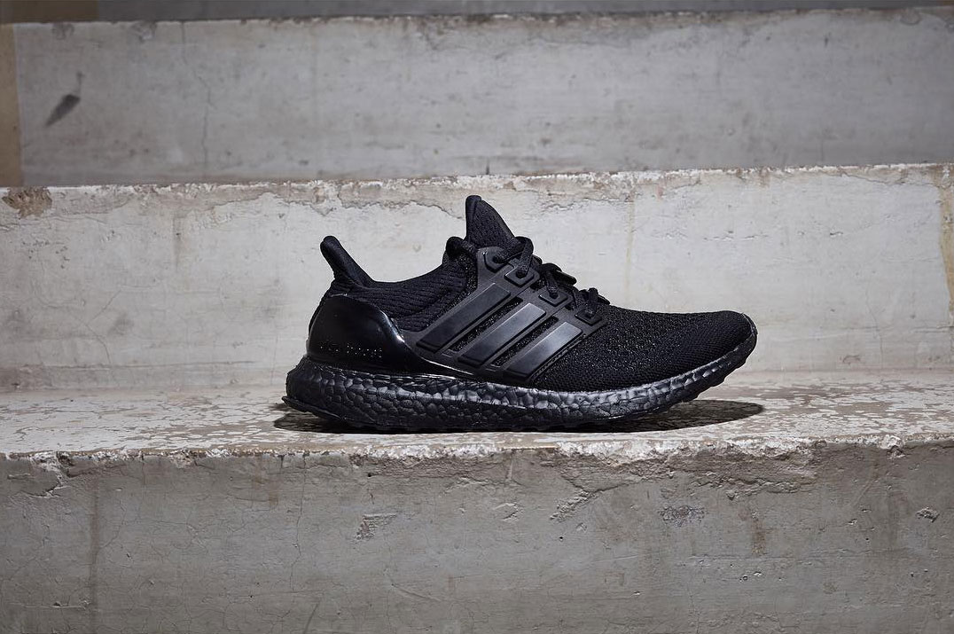 Triple black 1. ultra on sale boost