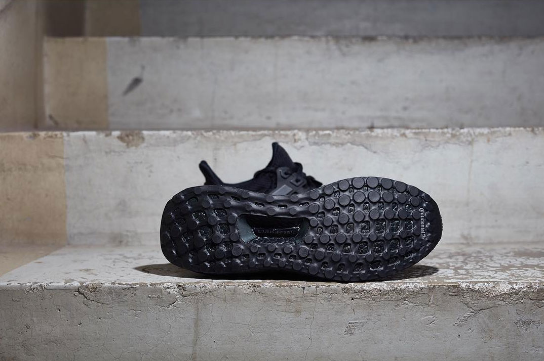 黑潮來襲 / adidas ultra boost「triple black」全