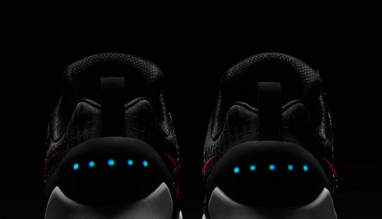 nike hyperadapt 2