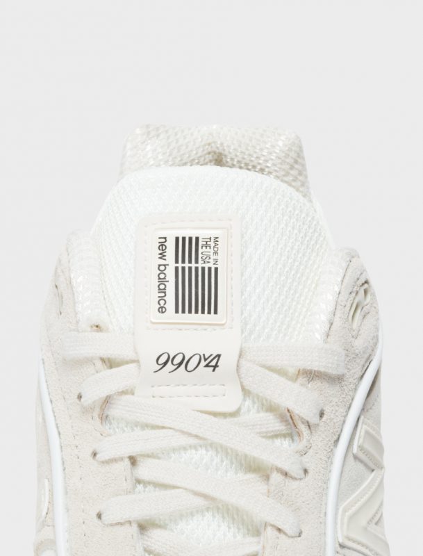 990v4 white