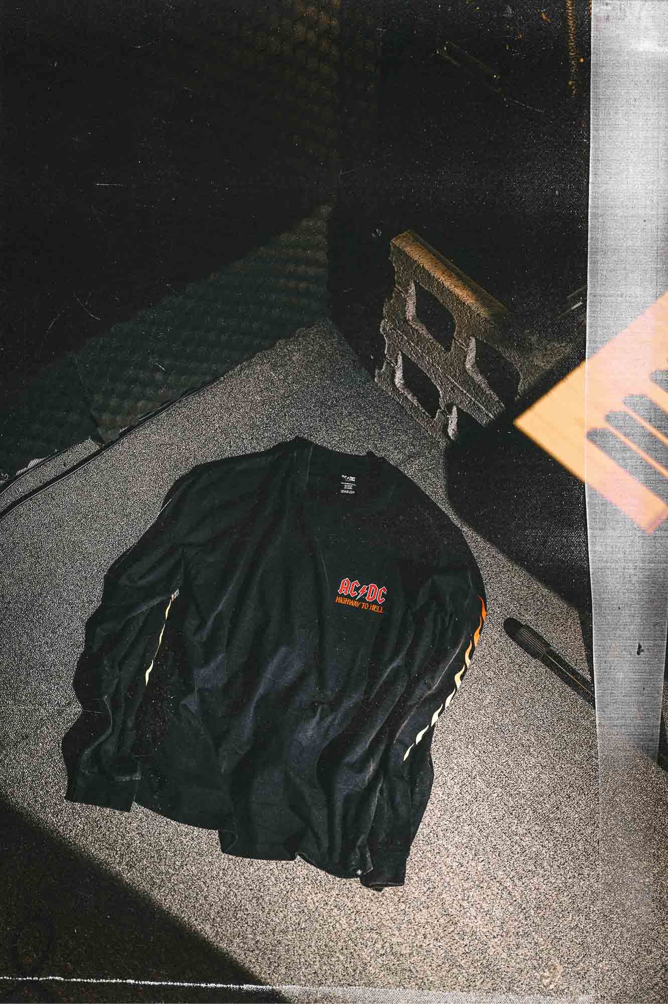 20201109 dc x acdc 2 c-4940