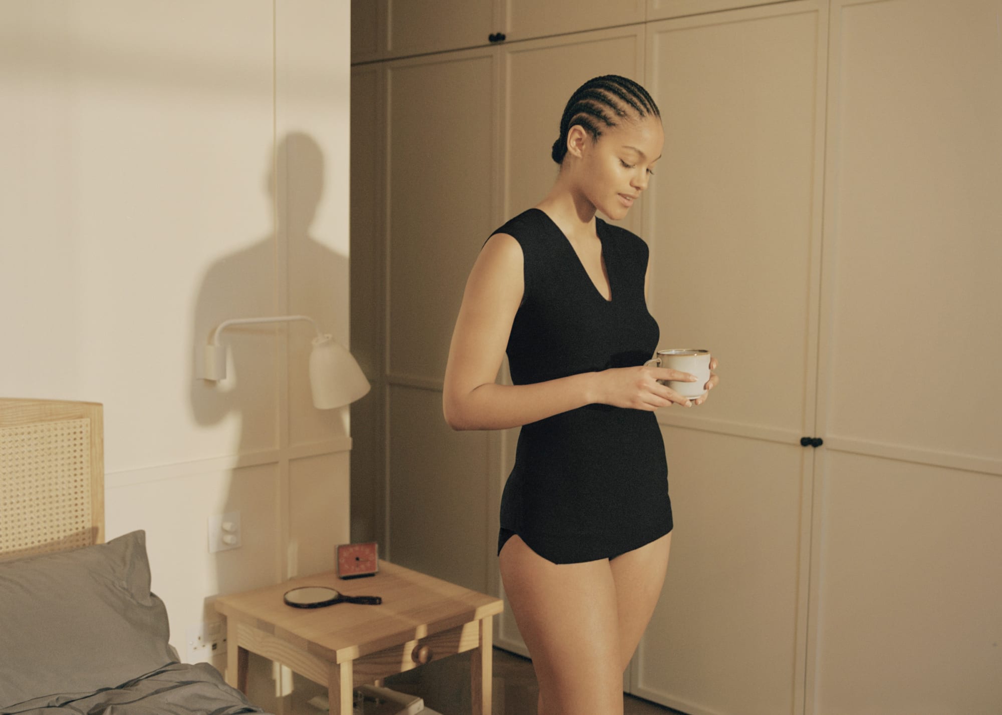 從裡到外的舒適自在！今年夏天Mame Kurogouchi x UNIQLO 再度打造零存在感的內衣系列- KEEDAN.COM
