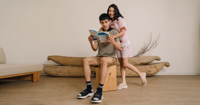 SKECHERS,SKECHERS 拖鞋,拖鞋穿搭,涼拖鞋,涼鞋,涼鞋穿搭