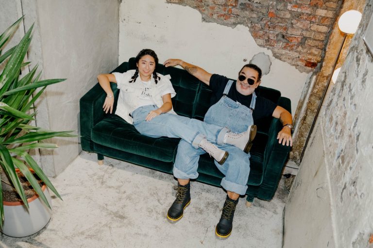 Dr. Martens,龔懷主, 龔葳宜,羅賓車壇,馬汀大夫