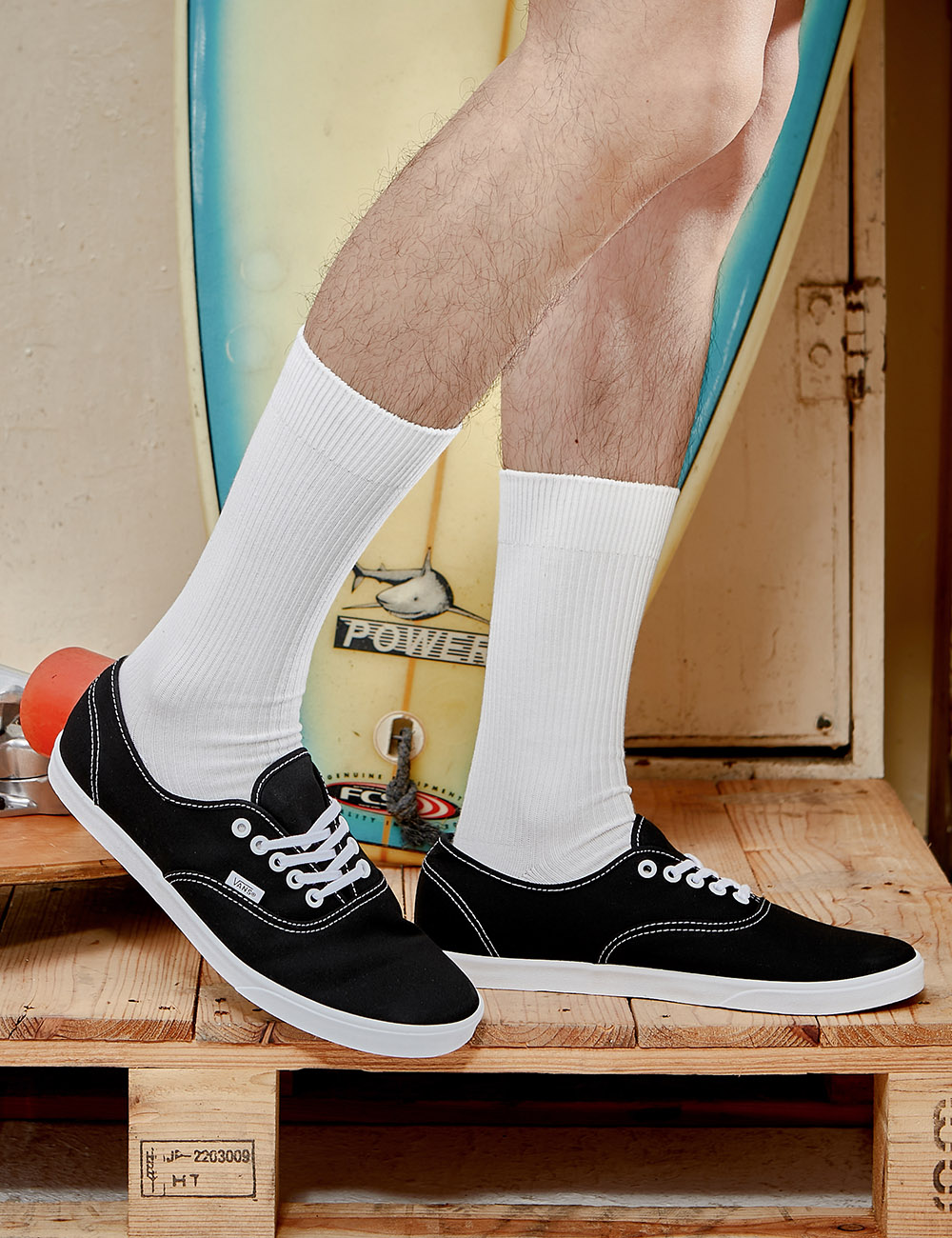 vans-sport-low-authentic-low-pro-feature-8-01