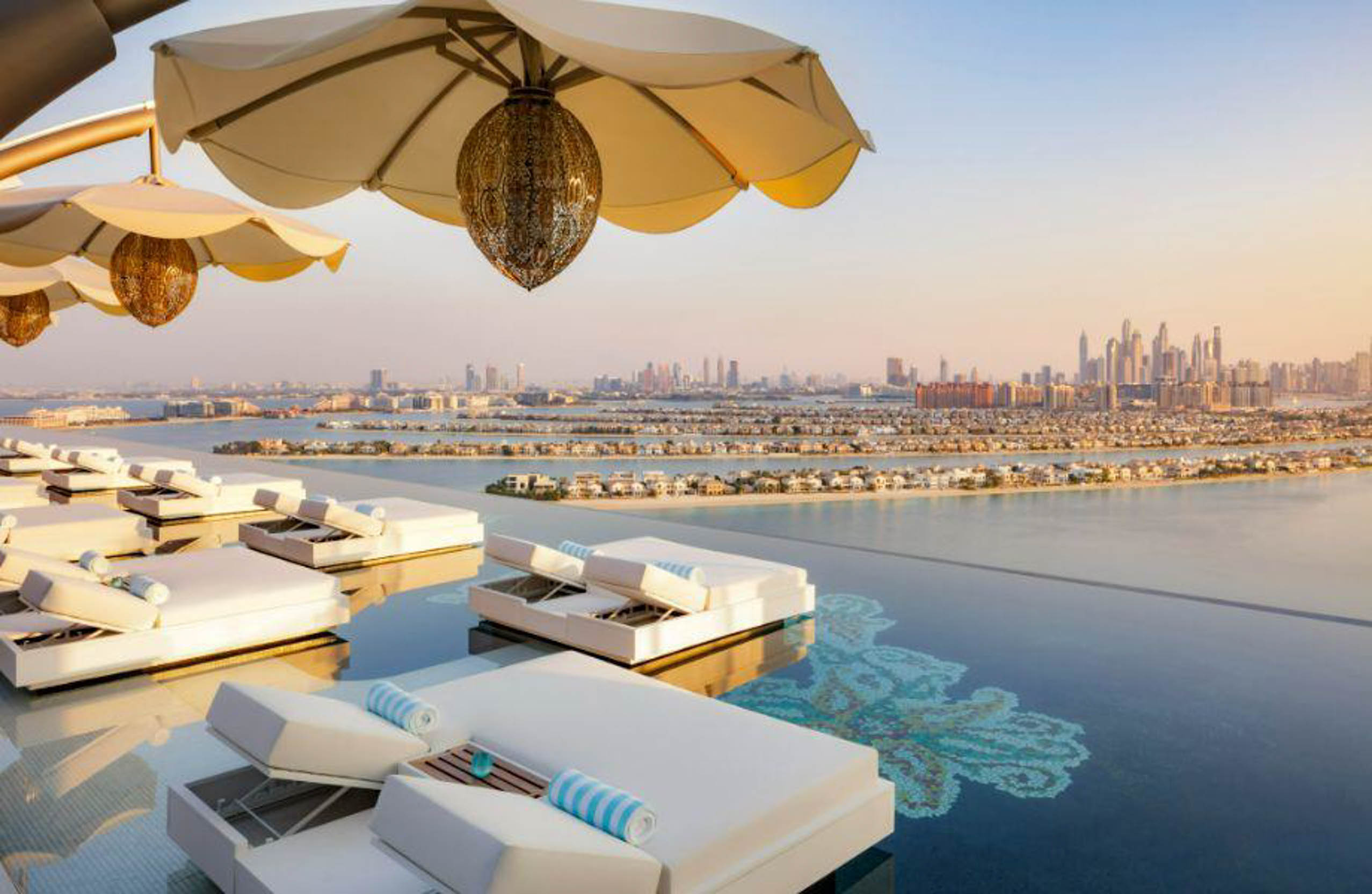 飯店, 酒店, 曼谷, 嘉佩樂, 義大利, 科莫湖畔, Passalacqua, 香港, 瑰麗酒店, 法國巴黎, Cheval Blanc, 奕居飯店