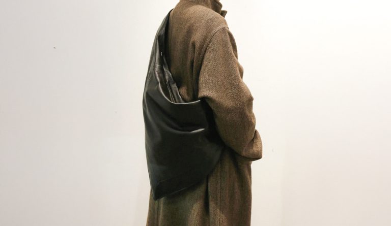 Hobo bag, 流浪包, 肩背包, 斜背包, 新月包, Lemaire, SCARF BAG, Innerraum, HALF MOON BAG, MARTINE ROSE, Omar Afridi, côte&ciel, COS, CANOPY CROSSBODY