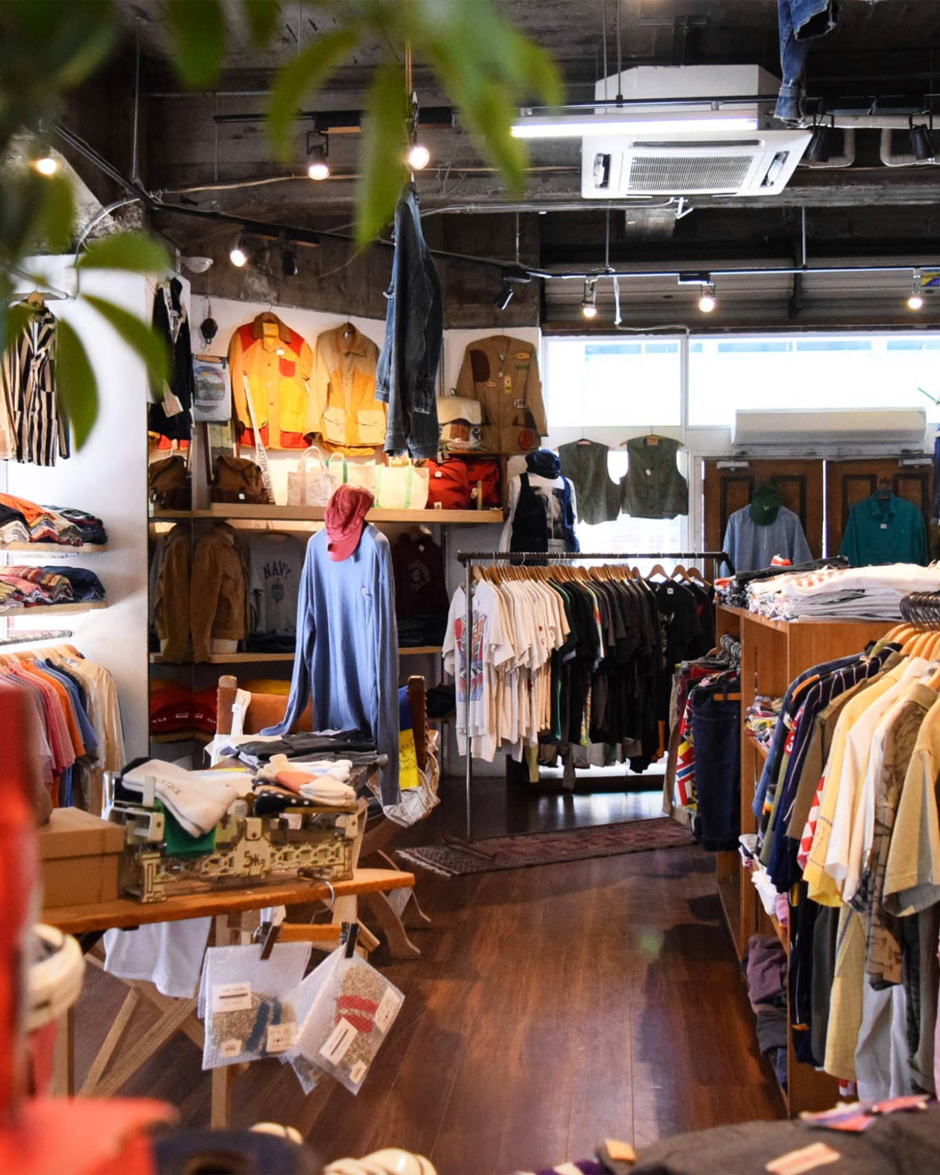 2025-nagoya-fashion-shopping-map-11 名古屋, 逛街地圖, 大須商店街, 栄, 千種, 樂高樂園, 中部電力 MIRAI TOWER, 古著, 選貨店, 買取店, 黑膠唱片店, 家具店, 生活雜物, 日本服裝品牌 ,藝術書店, 單車店, Graphpaper NAGOYA, JACK IN THE BOX, KOMEHYO, コメ兵, Banana Records, Feeet, STORE IN FACTORY, KINK, Alpen NAGOYA, Uneven General Store, Manila Books & Gift, sahan, Black Sign, Circles, ON READING