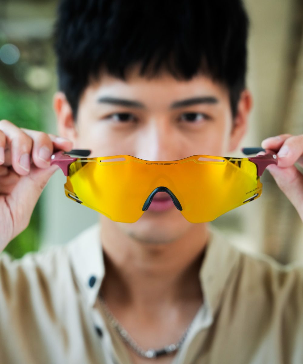oakley (7 - 35)