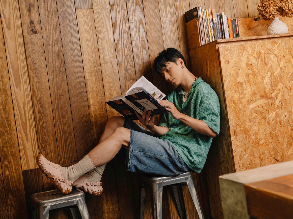 crocs echo cafe (1 – 2)