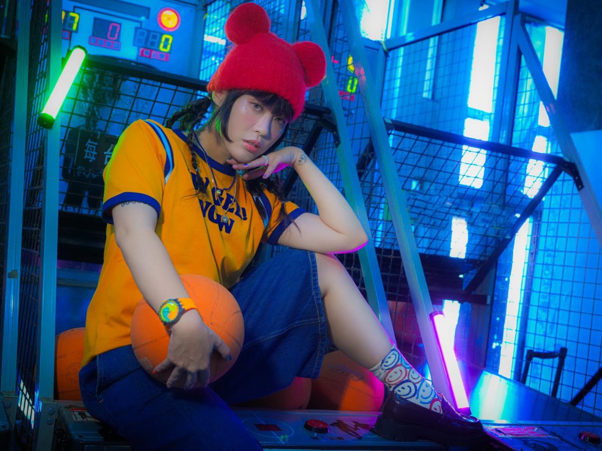 swatch neon watch holly 拷貝