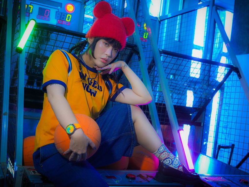 swatch neon watch holly 拷貝