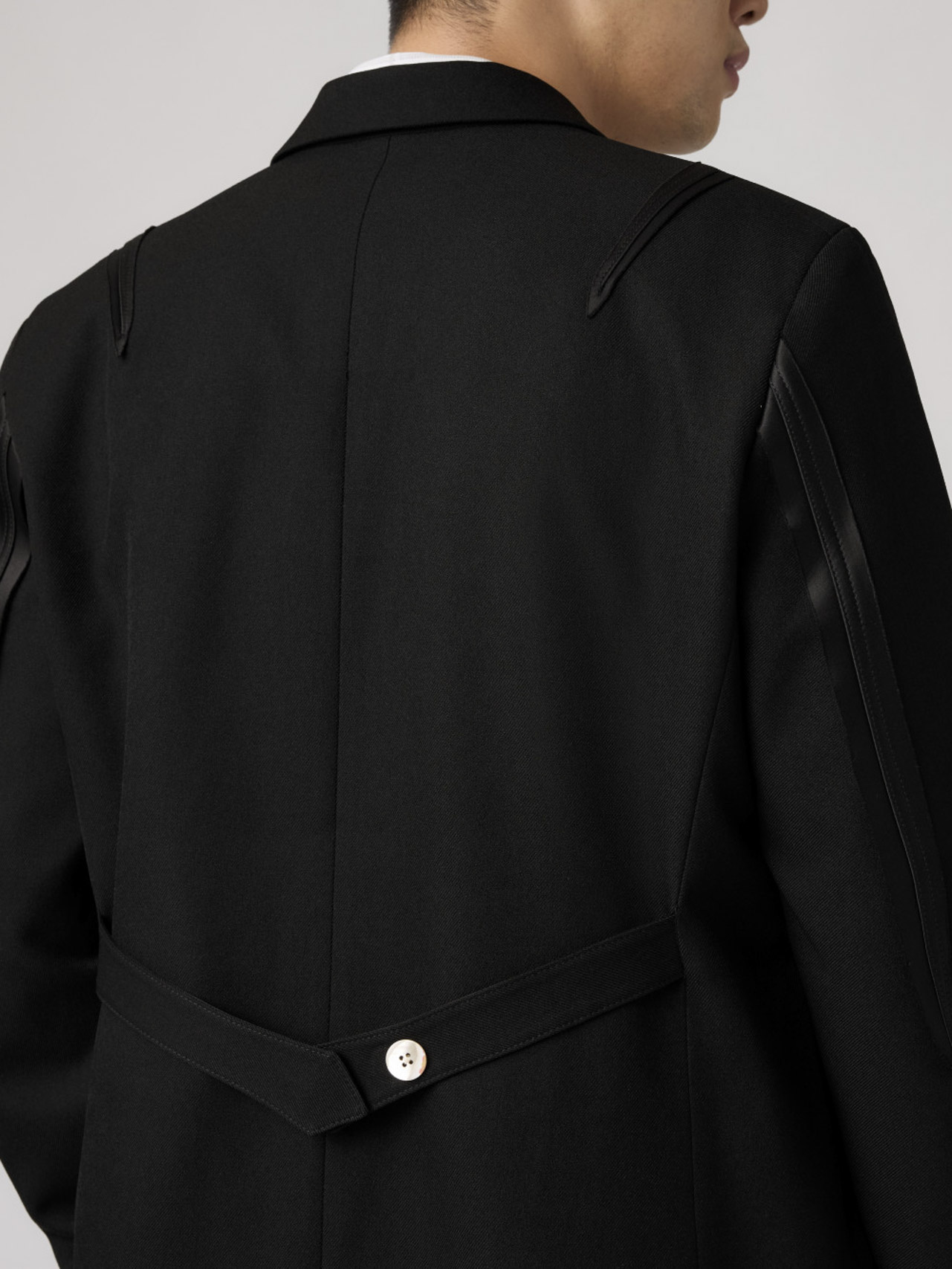 Levi’s, Kiko Kostadinov, 聯名, 丹寧, 牛仔外套, 牛仔褲, 西裝