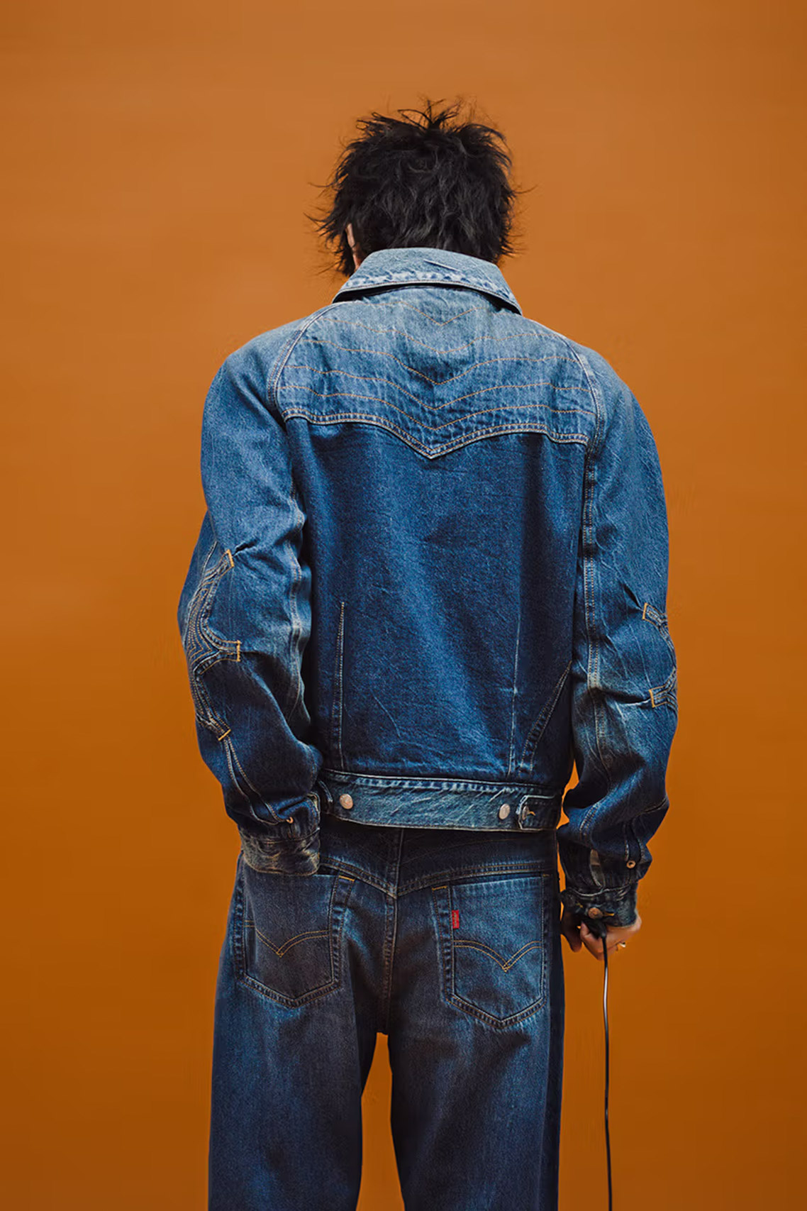 Levi’s, Kiko Kostadinov, 聯名, 丹寧, 牛仔外套, 牛仔褲, 西裝