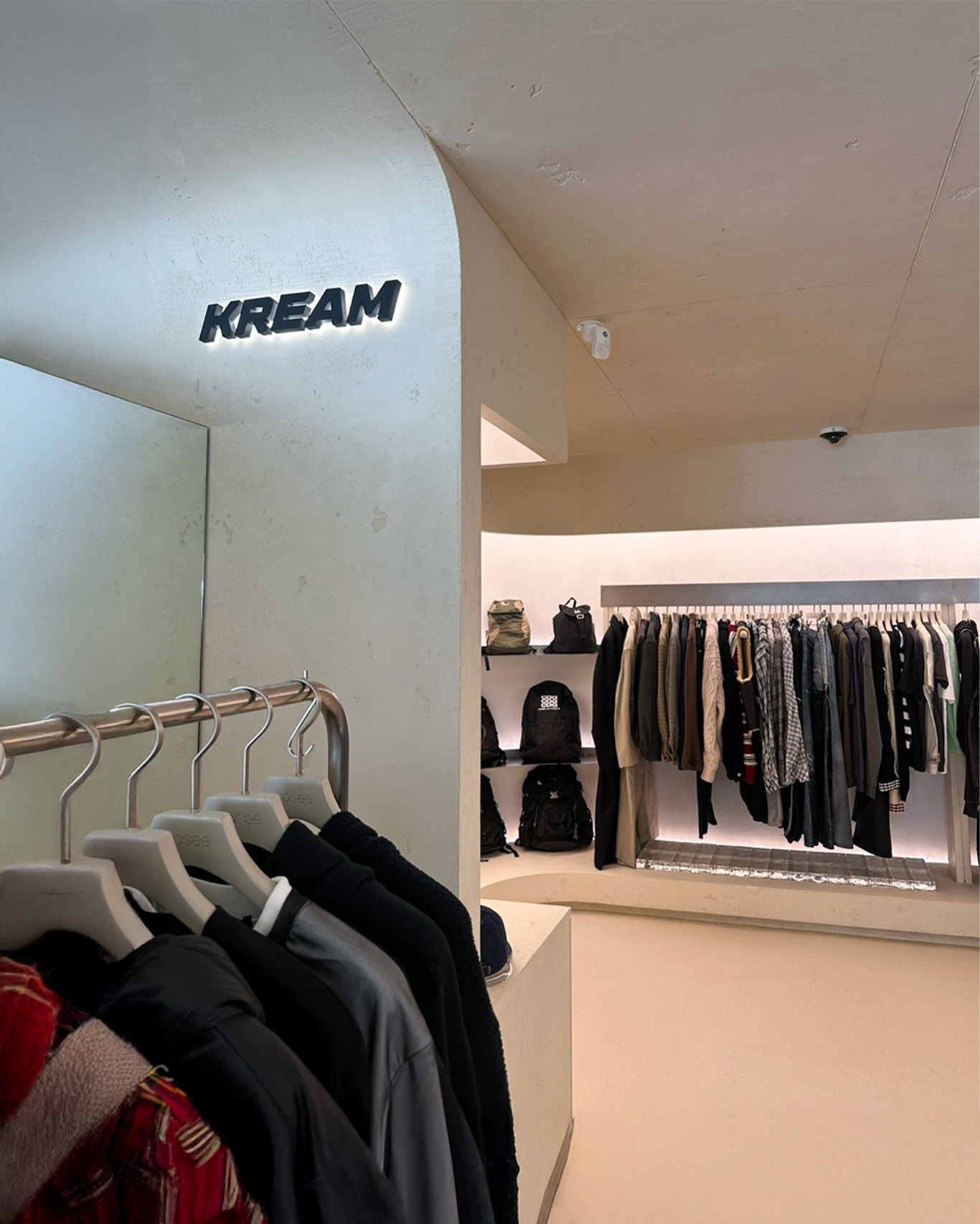 首爾逛街, KREAM, 韓國服裝品牌, 韓國轉售平台, 韓國潮牌, 韓國穿搭, Gorpcore, Post Archive Faction, PAF, Thug Club, Grailz, Undermycar, San San Gear, PROTOCOL INDEX, FAR.ARCHIVE, 2000 Archives