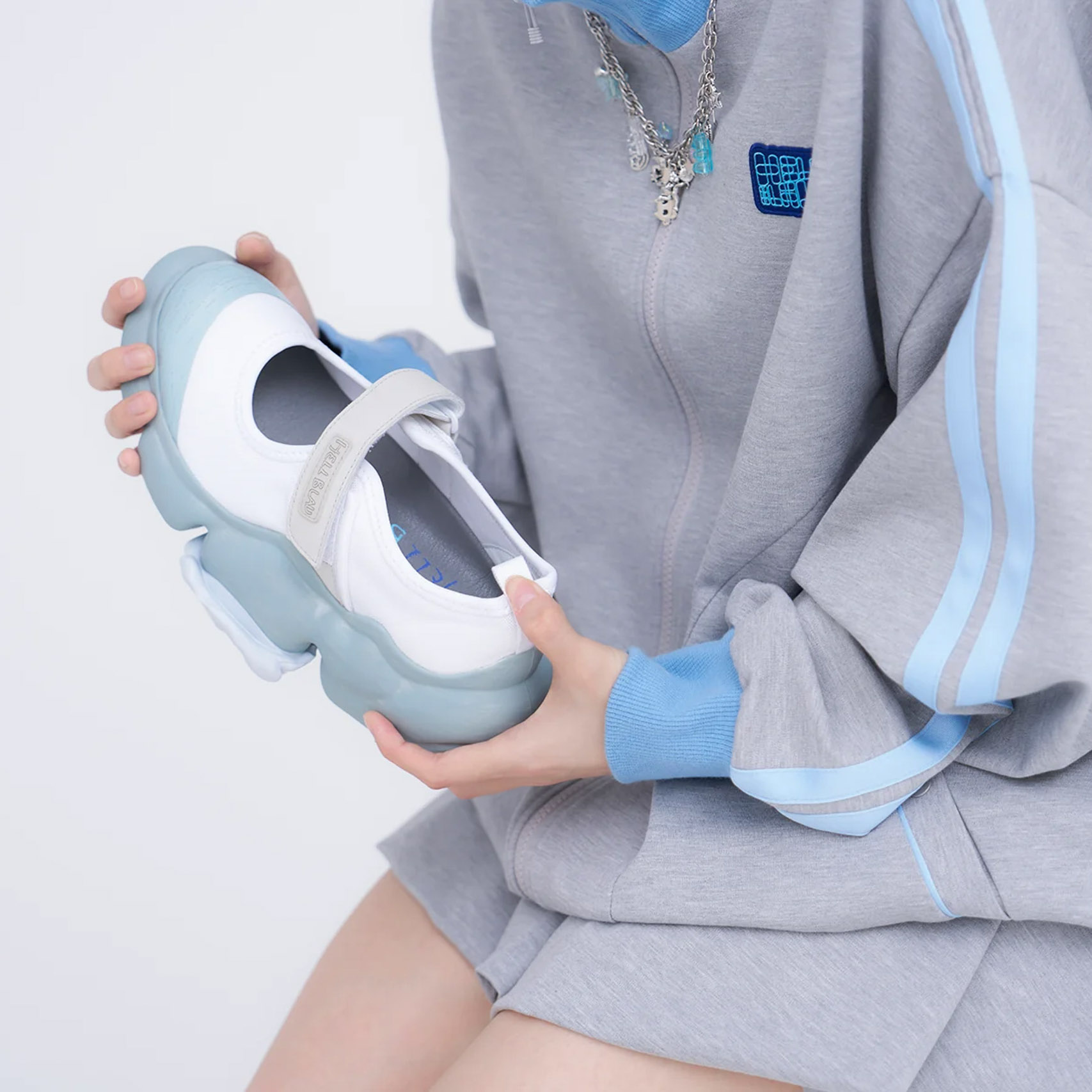 Ano, あの, grounds, HELL BLAU, 厚底鞋, MOOPIE, 聯名, 室內鞋