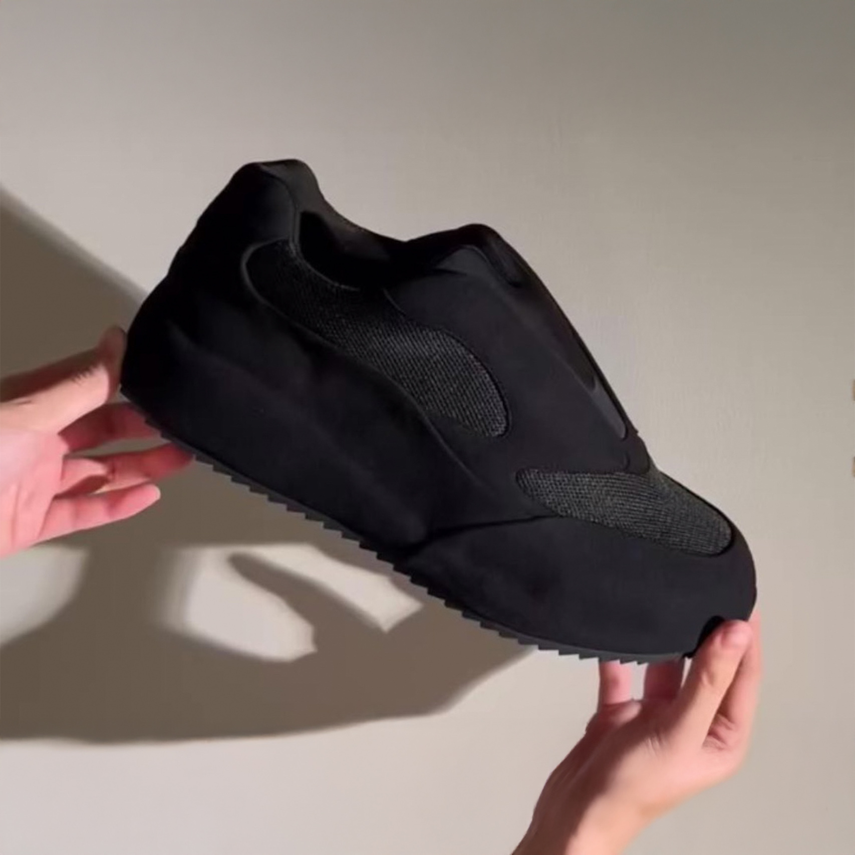 肯爺, Ye, Kanye West, YEEZY, BL-01, SL-03, The Bullys