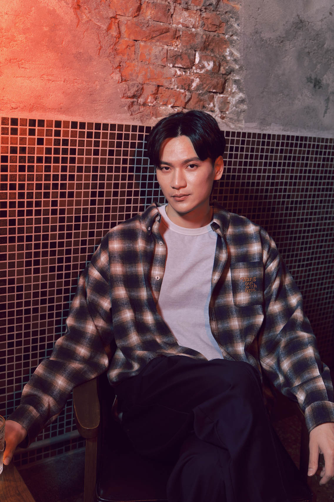 plain-me, Hang out with bros,中信兄弟, 中信特攻 , 中信飛牡蠣 , 中信育樂, 王威晨, 宋晟睿, 謝亞軒, 魏嘉豪, Doggo, 飛克, 西裝穿搭, 輕紳士, 台味時尚, 聯名