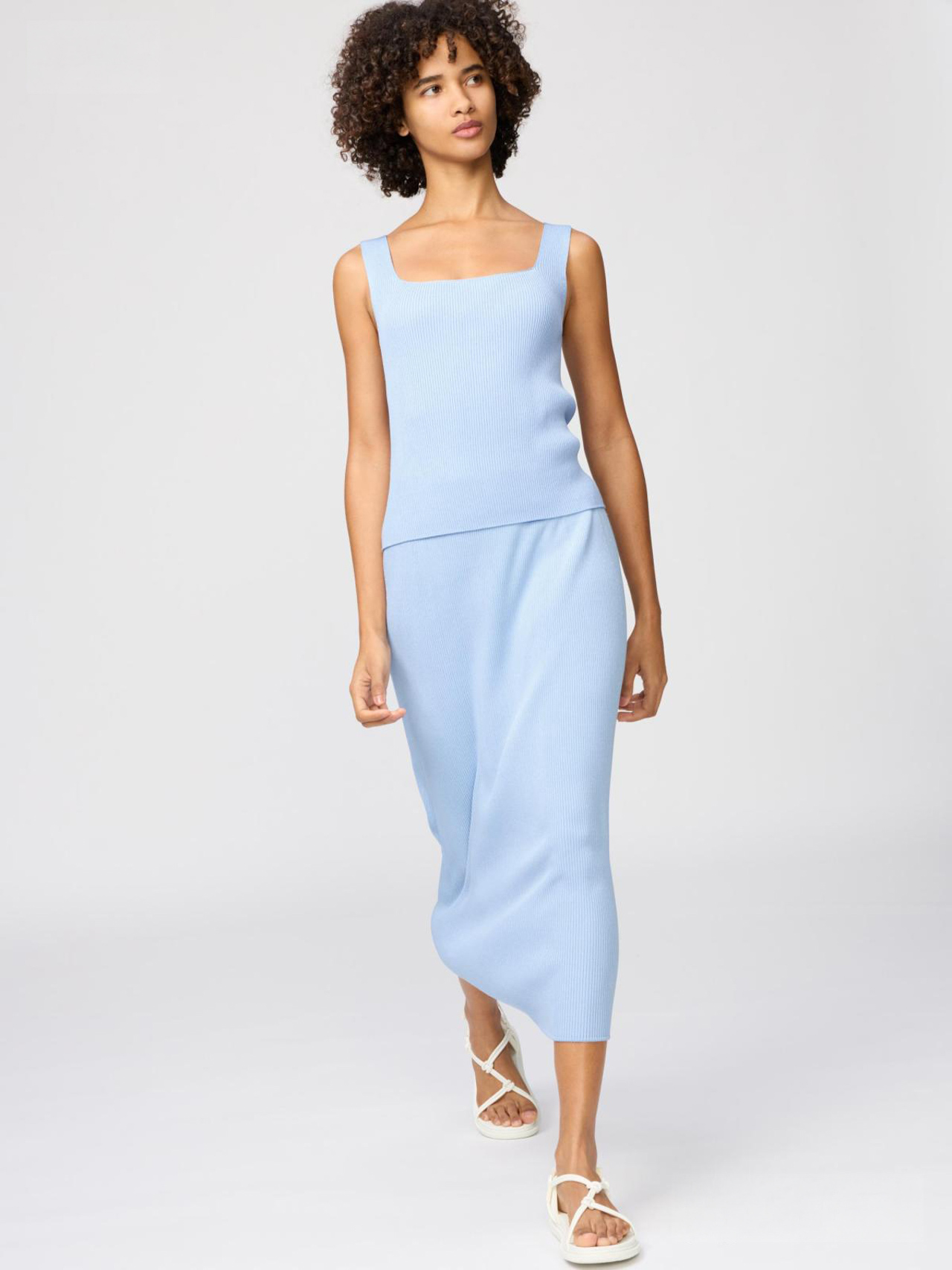 UNIQLO : C, 2026春夏, Clare Waight Keller, 太陽眼鏡, 繭型褲, 太陽眼鏡, 帆船鞋,