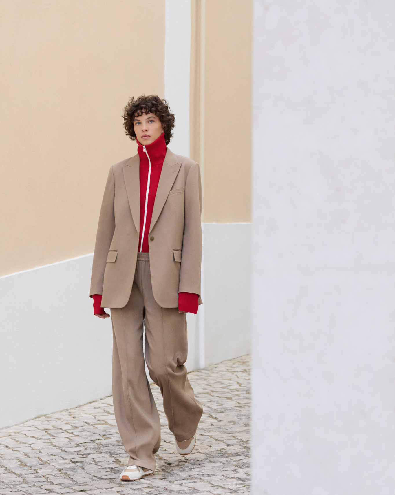 UNIQLO : C, 2026春夏, Clare Waight Keller, 太陽眼鏡, 繭型褲, 太陽眼鏡, 帆船鞋,