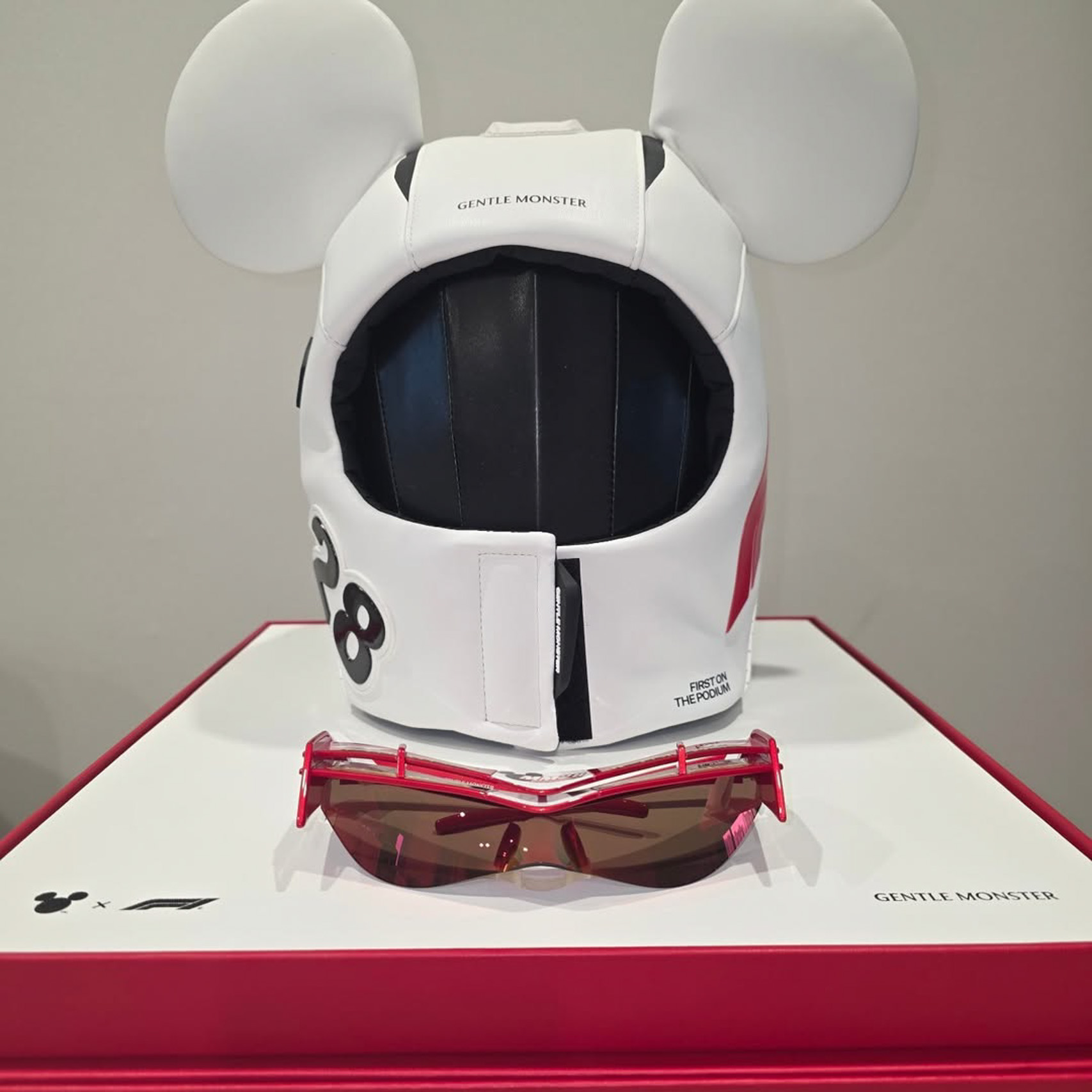 Stray Kids, Felix, Gentle Monster, Disney, F1, Circuit Collection, 米奇, 賽車頭盔, 聯名, 墨鏡